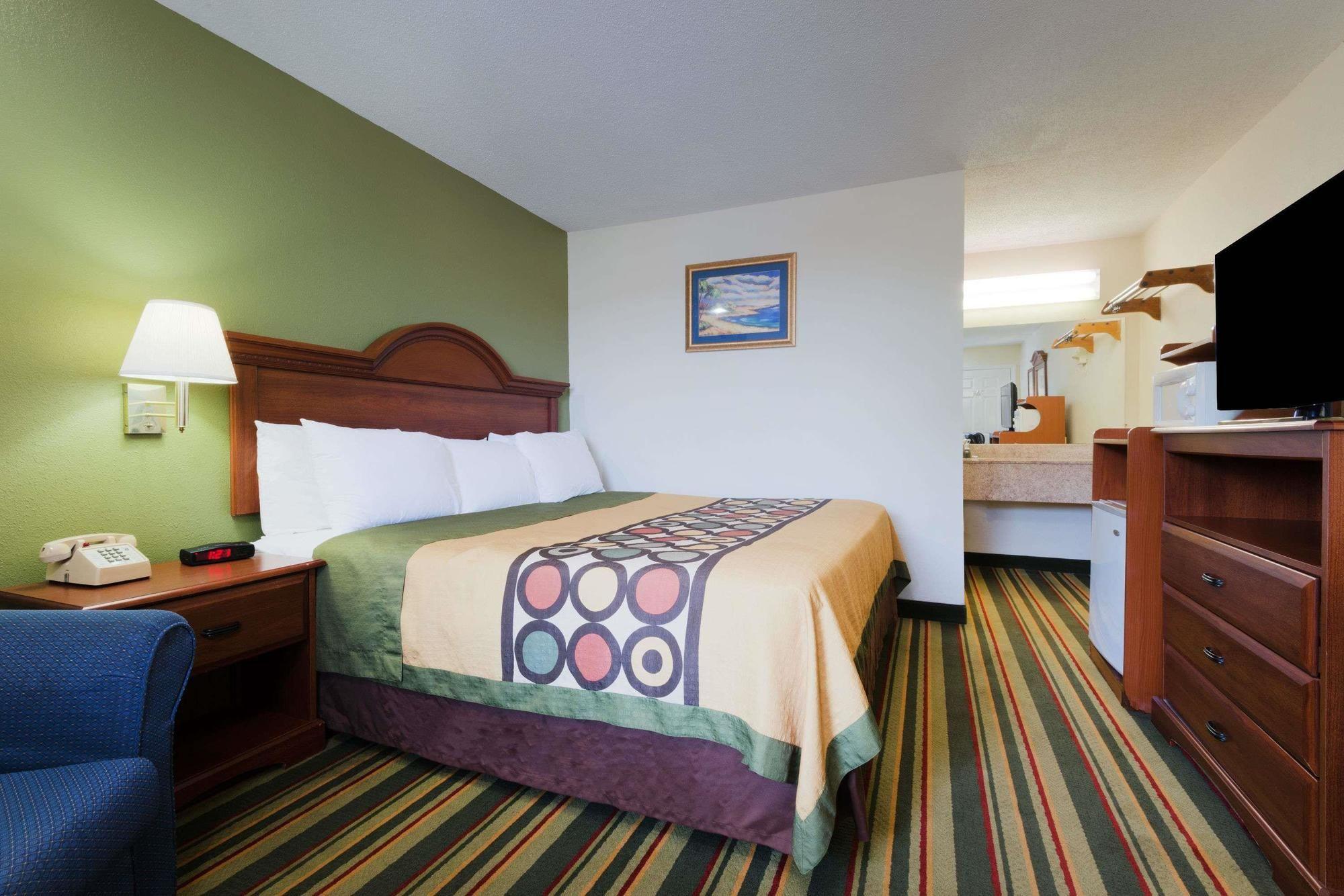 Baymont By Wyndham Troy Hotel Exterior foto